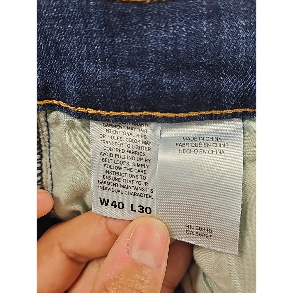 Lucky Brand 411 Athletic Taper Jeans Mens 40x30 Blue Distressed Advanced Stretch - Picture 4 of 16